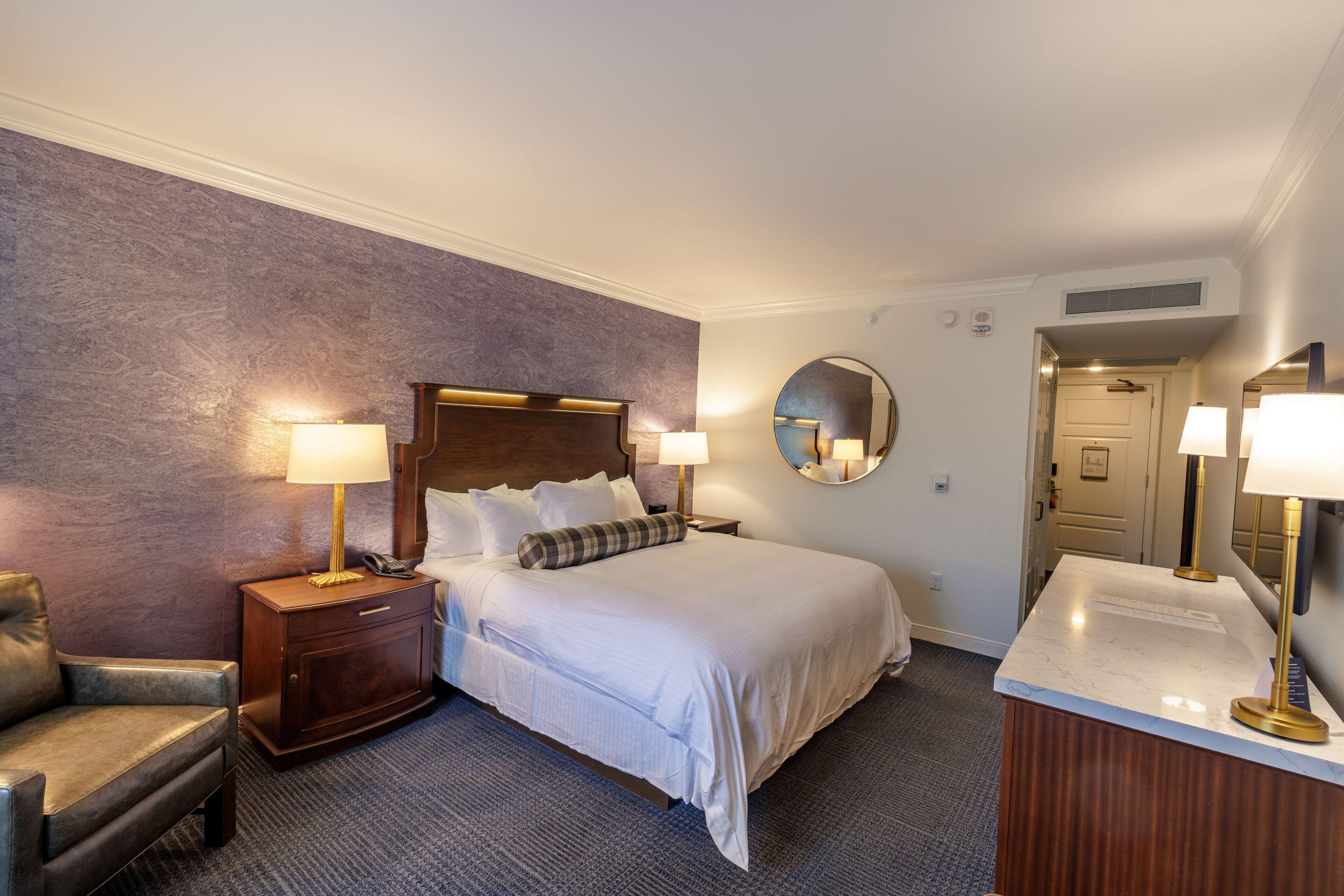 King Room,1706414087:JPEG